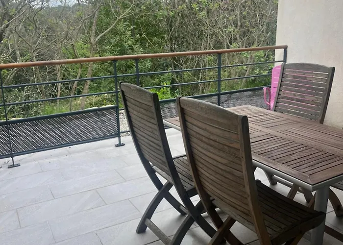Διαμέρισμα Entier 1 A 4 Personnes Au Calme Avec Parking Gratuit Νιμ